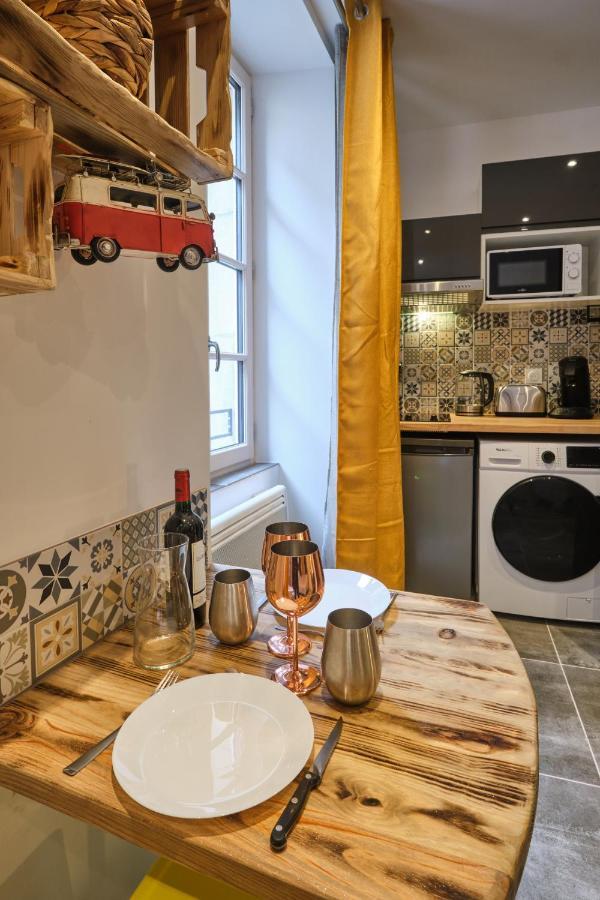 Place Carnot - Studio Tout Equipe Avec Jacuzzi Proche Toutes Commodites Carcassone Exterior photo