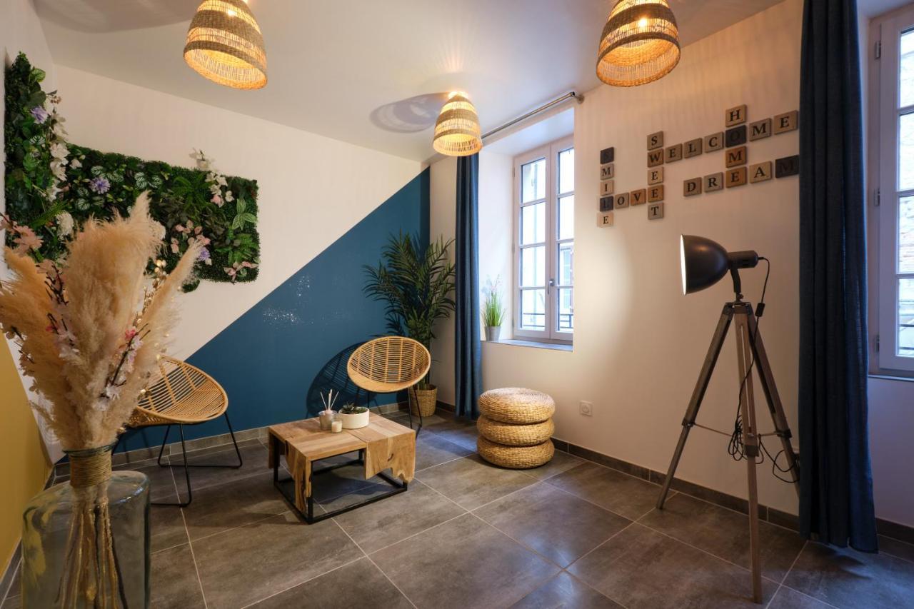 Place Carnot - Studio Tout Equipe Avec Jacuzzi Proche Toutes Commodites Carcassone Exterior photo