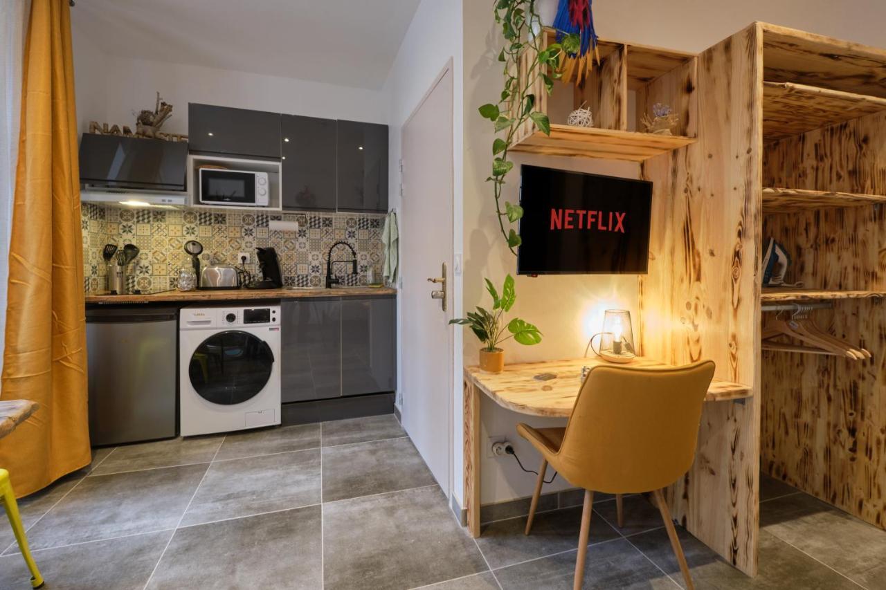 Place Carnot - Studio Tout Equipe Avec Jacuzzi Proche Toutes Commodites Carcassone Exterior photo